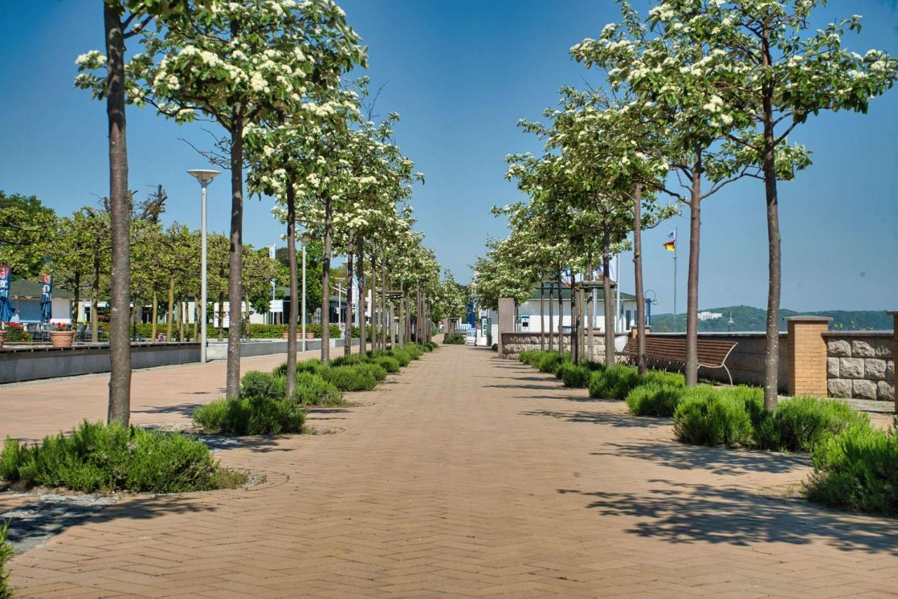 Terrasse, Gratis Nutzung Vom Ahoi Erlebnisbad Und Sauna In Sellin - Meeresblick Fewo 77 Goehren  Exterior foto