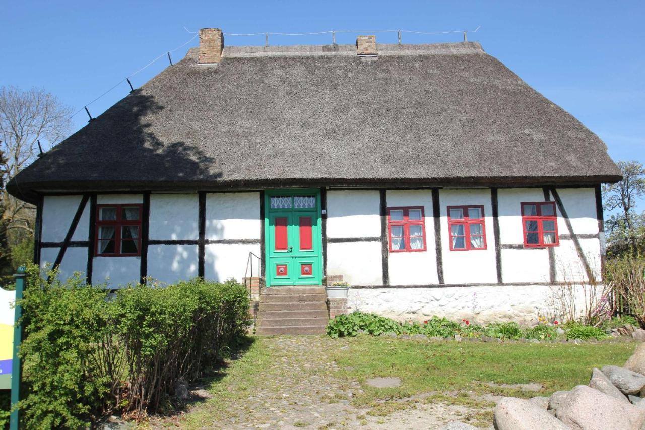 Terrasse, Gratis Nutzung Vom Ahoi Erlebnisbad Und Sauna In Sellin - Meeresblick Fewo 77 Goehren  Exterior foto