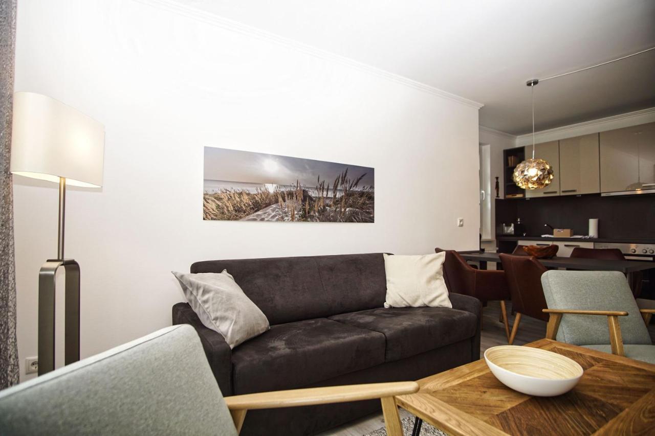 Terrasse, Gratis Nutzung Vom Ahoi Erlebnisbad Und Sauna In Sellin - Meeresblick Fewo 77 Goehren  Exterior foto